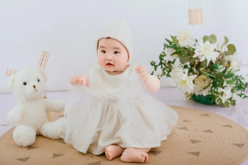 杞县宝宝几个月抬头