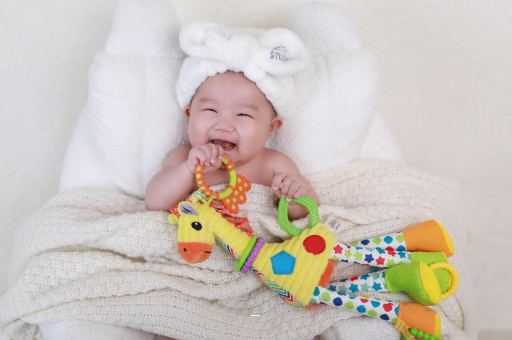 杞县宝宝为什么会吐奶